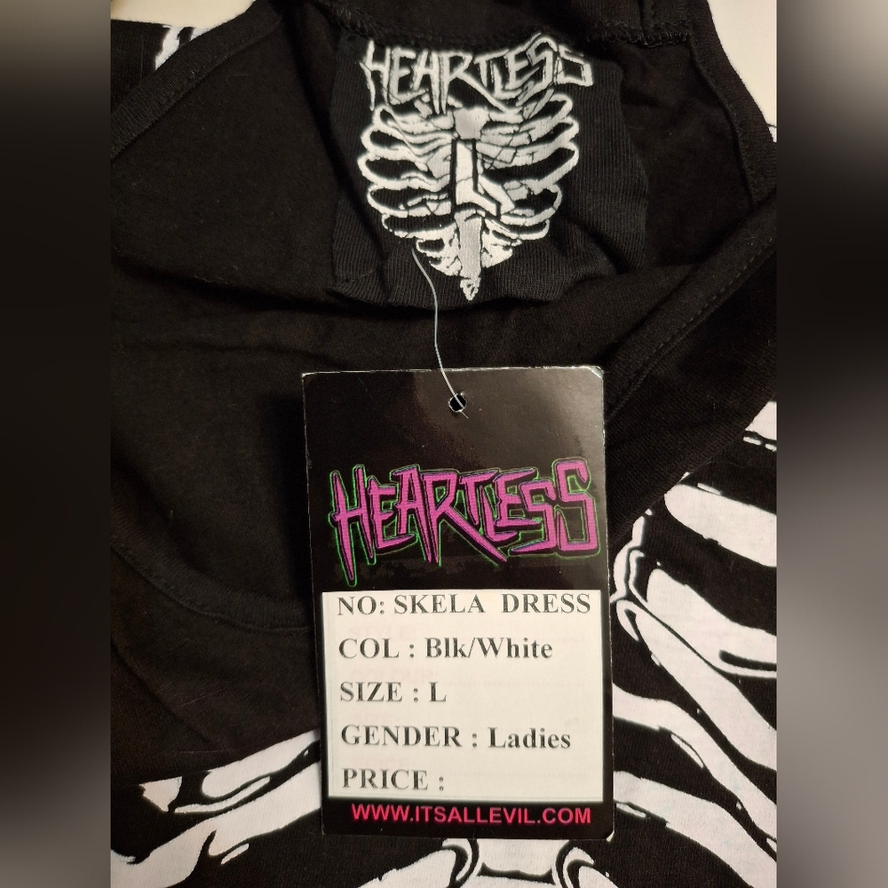 Heartless Skeleton Print Hi Low Dress - Picture 9 of 13